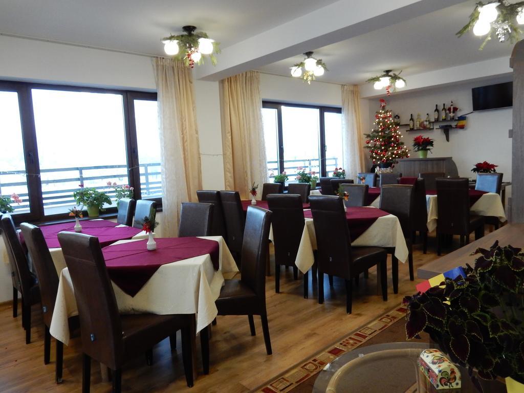Pensiunea Cetatea Craiului Rîşnov Extérieur photo